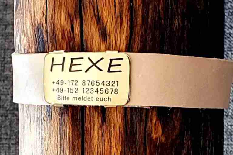 Messing-Plakette für Lederhalsbänder mit Breite 28-31 mm, 20,50 €.